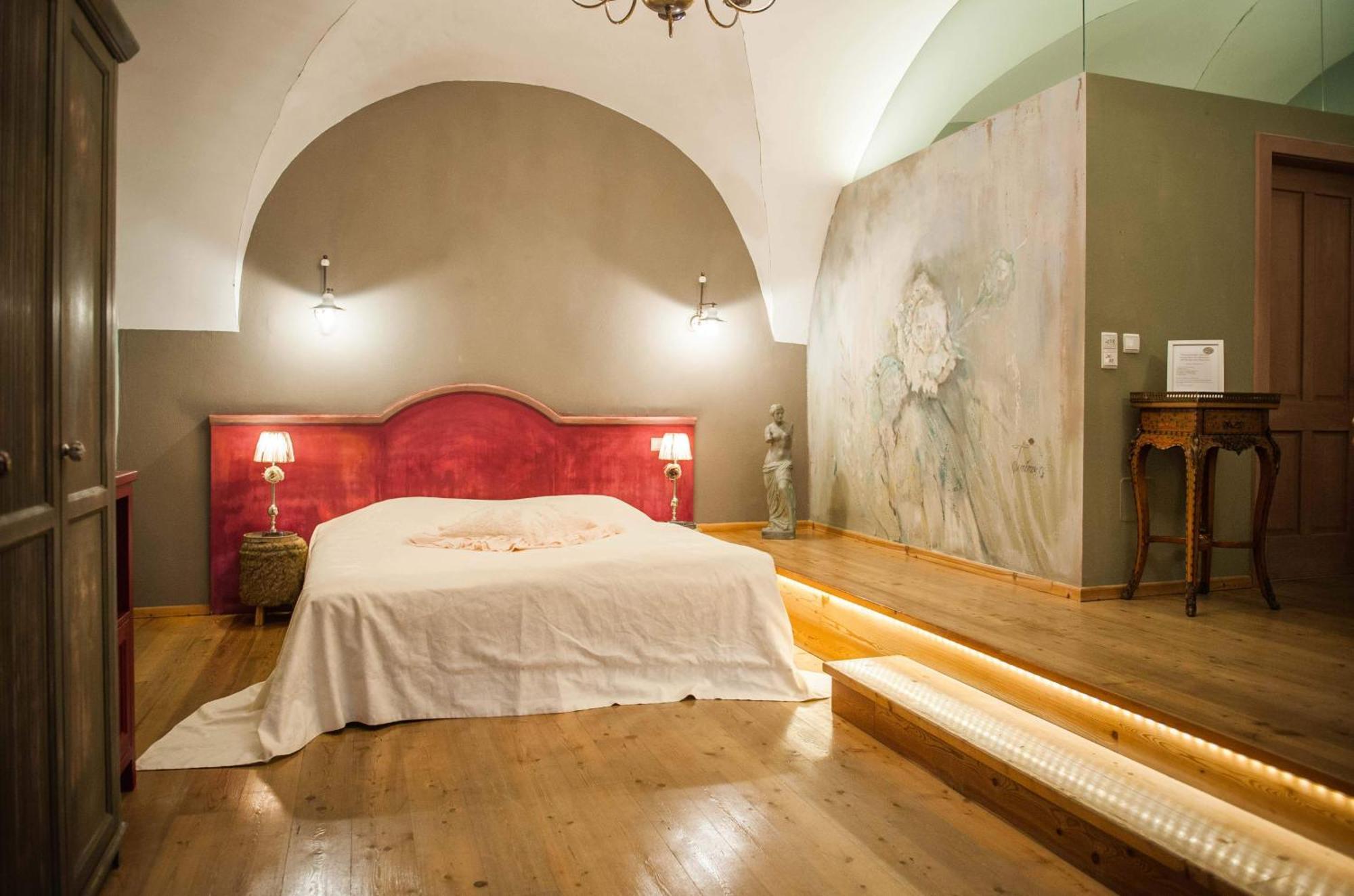 Art Boutique Hotel Buergerhaus Rust Ruang foto